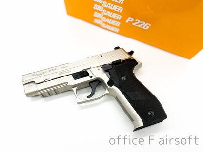 タナカワークス モデルガン SIG P226 レイルドフレーム エボリューション2 ウォームシルバーオールヘビーウェイト